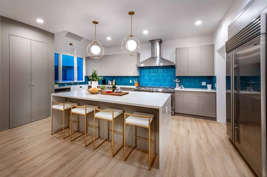 Reef Mall Residence