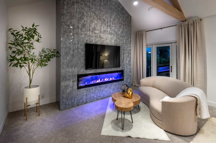 Reef Mall Residence