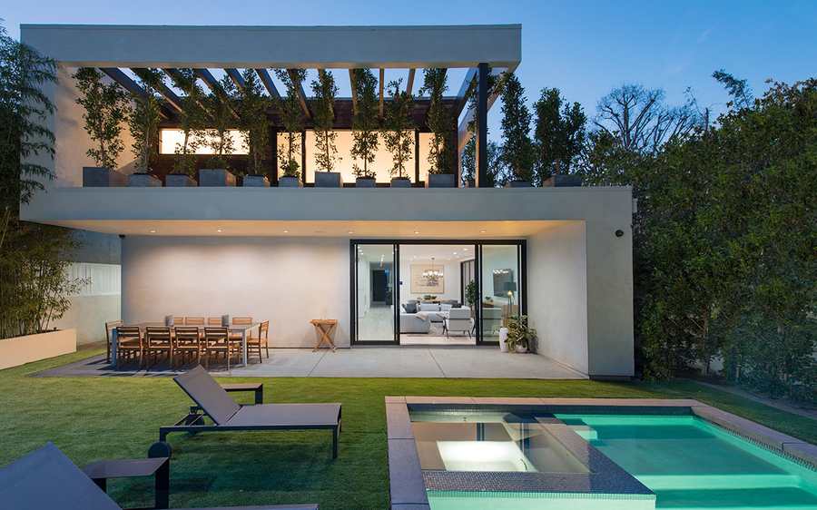 Vantage Residence