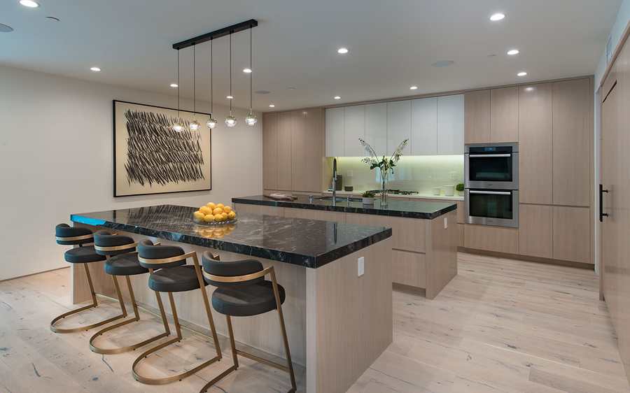 Vantage Residence